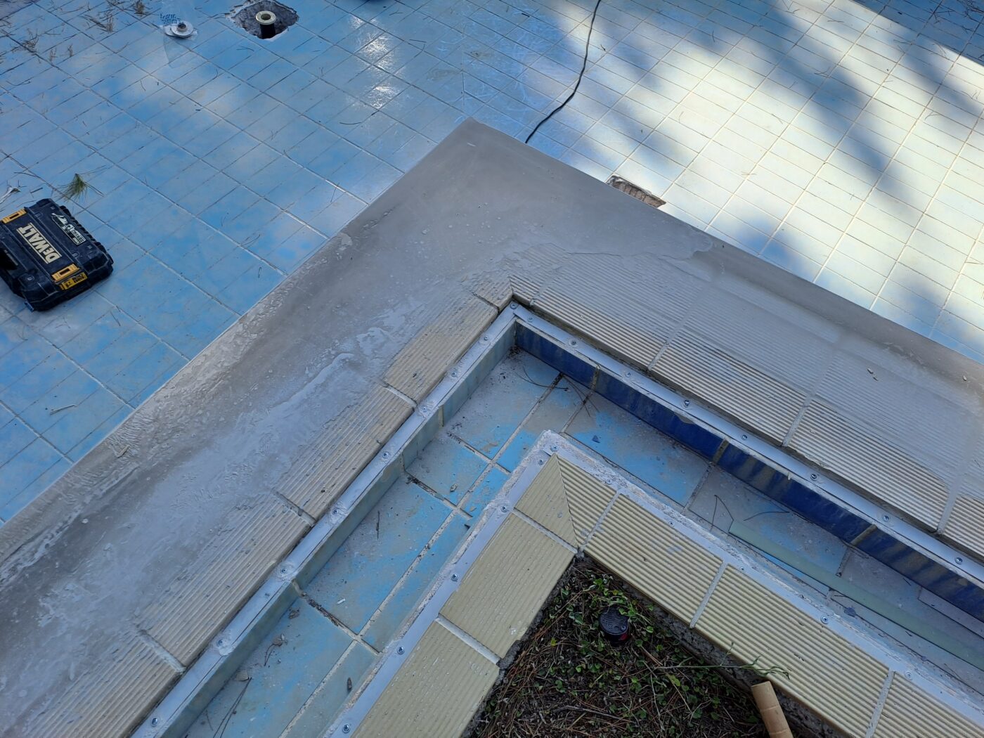 πισίνα με μεμβράνη PVC