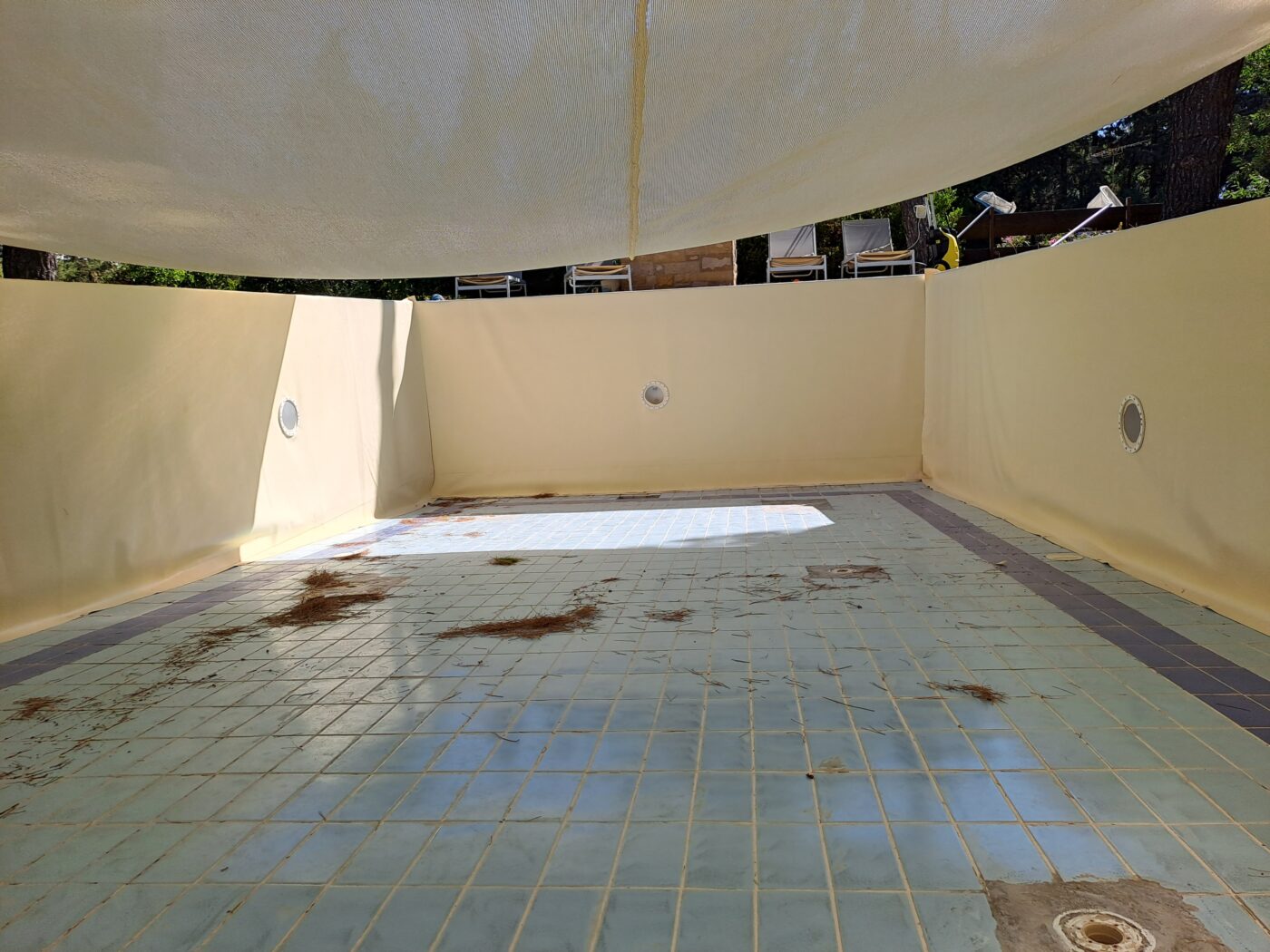 πισίνα με μεμβράνη PVC