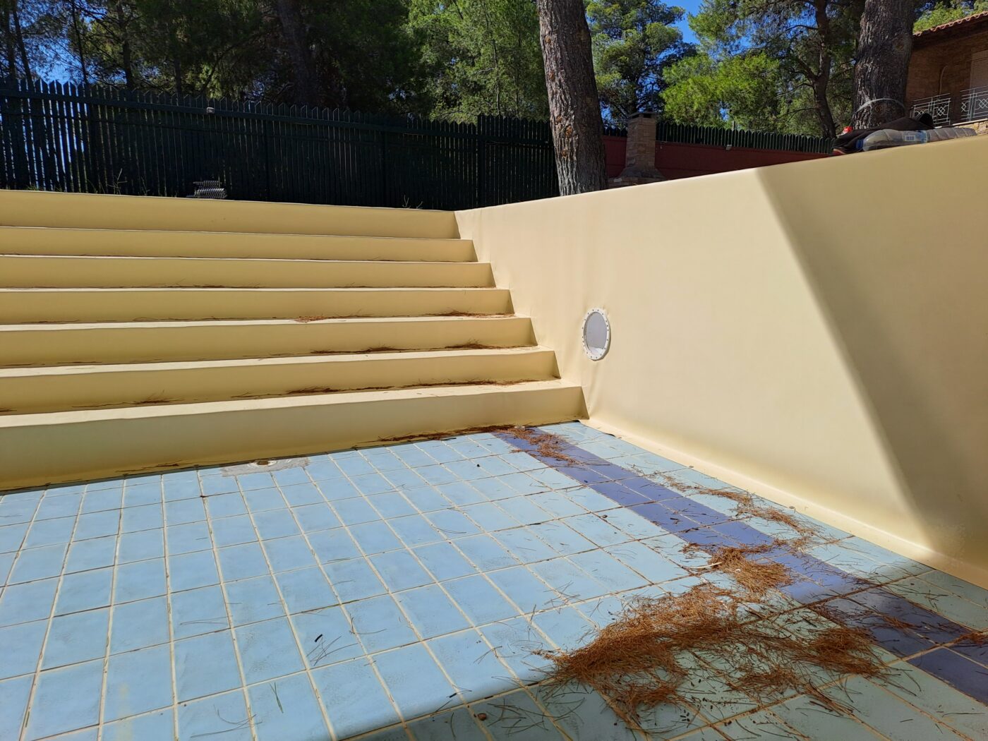 πισίνα με μεμβράνη PVC