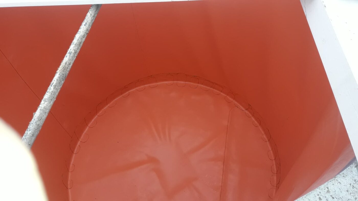 Δεξαμενή με μεμβράνη PVC